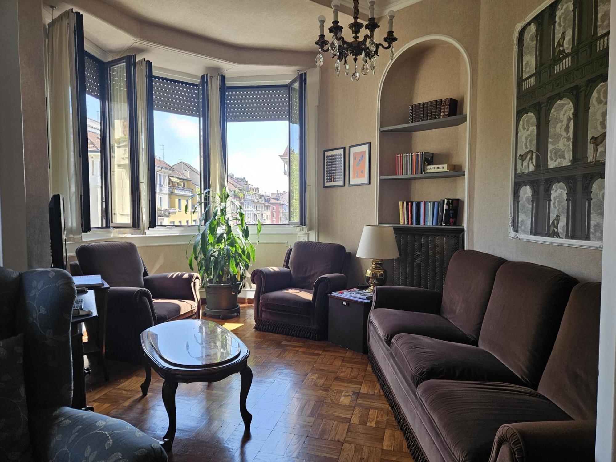 Homegallery - Elegante Appartamento Milanese Esterno foto
