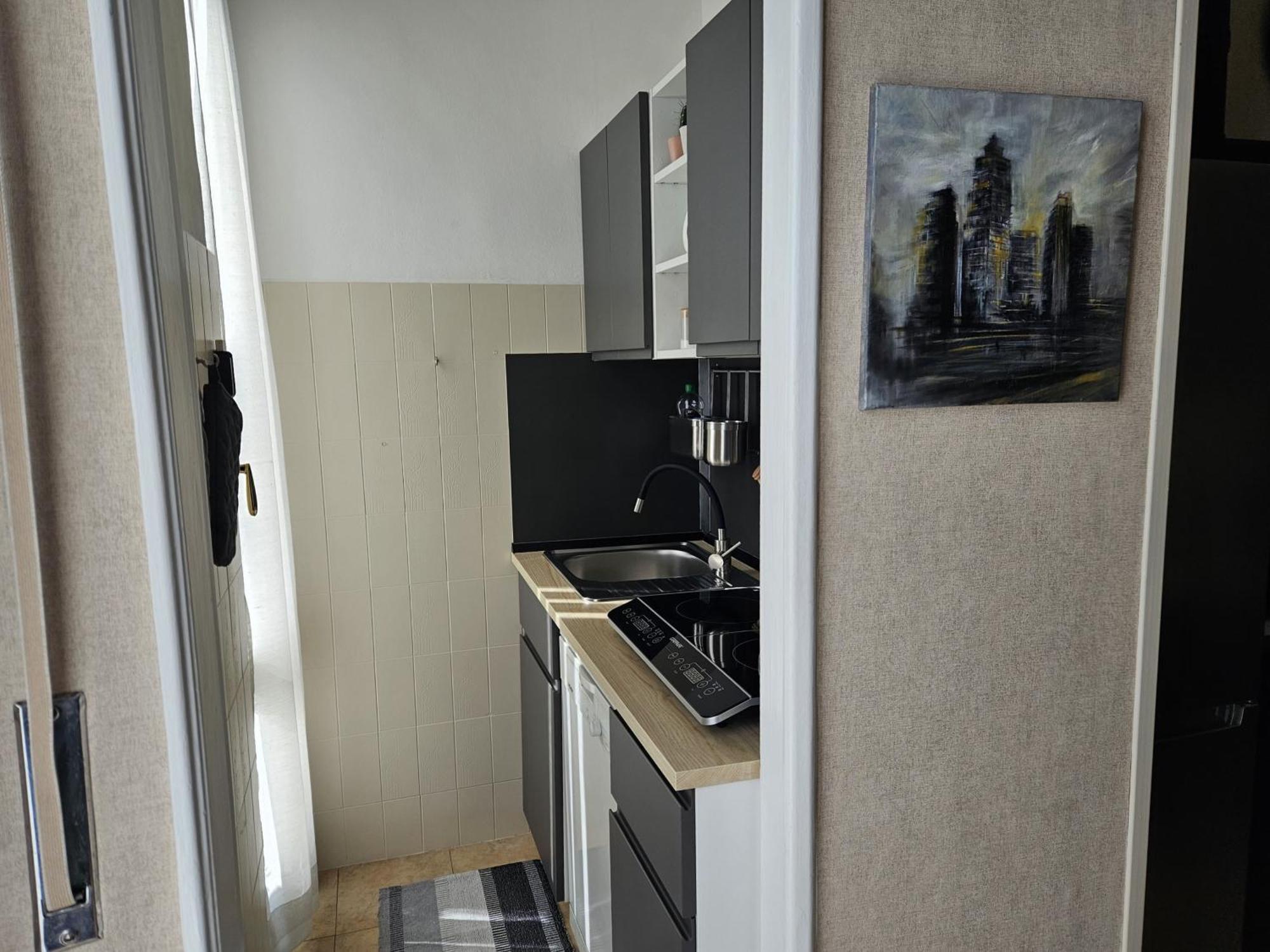 Homegallery - Elegante Appartamento Milanese Esterno foto