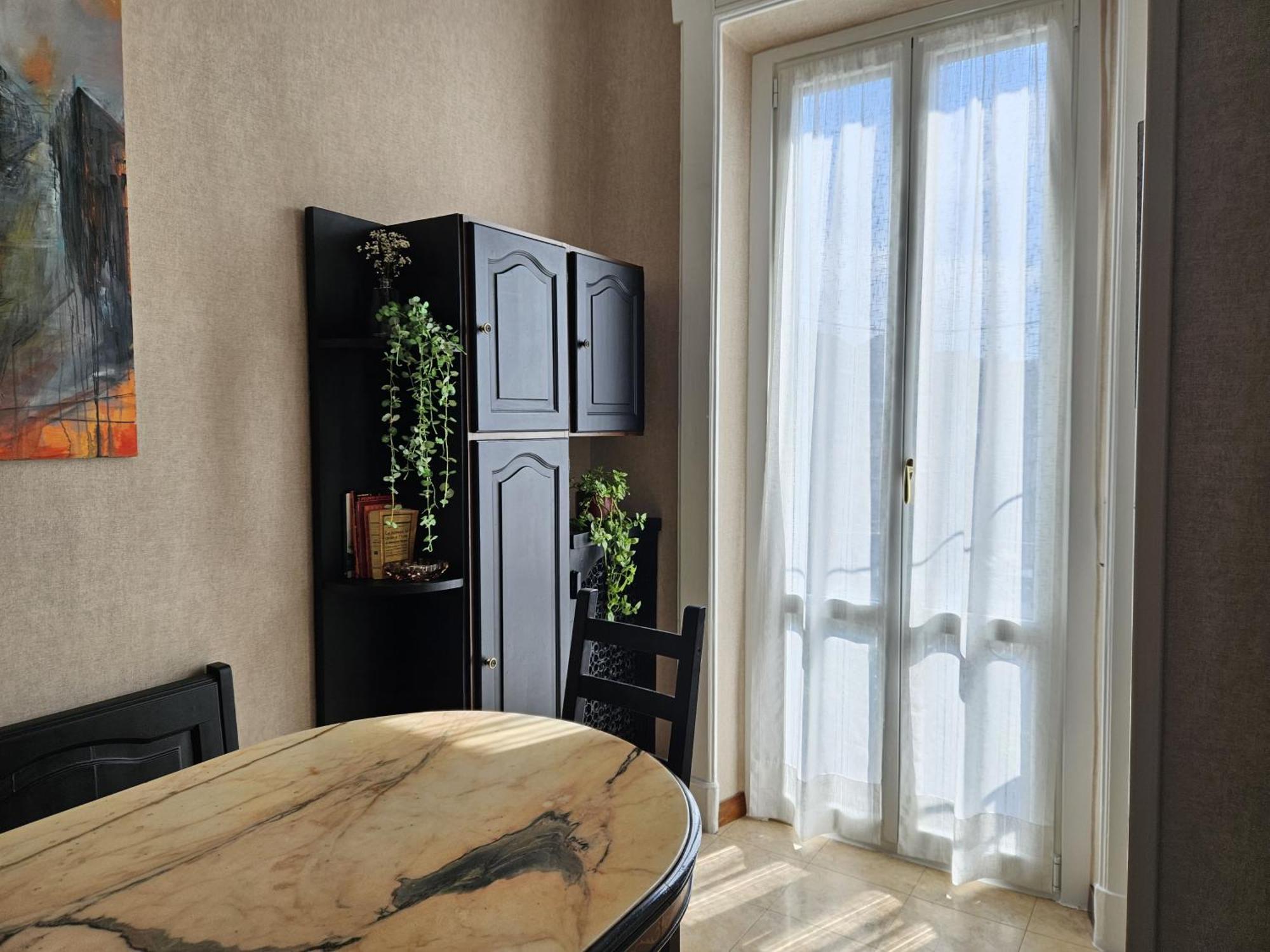Homegallery - Elegante Appartamento Milanese Esterno foto