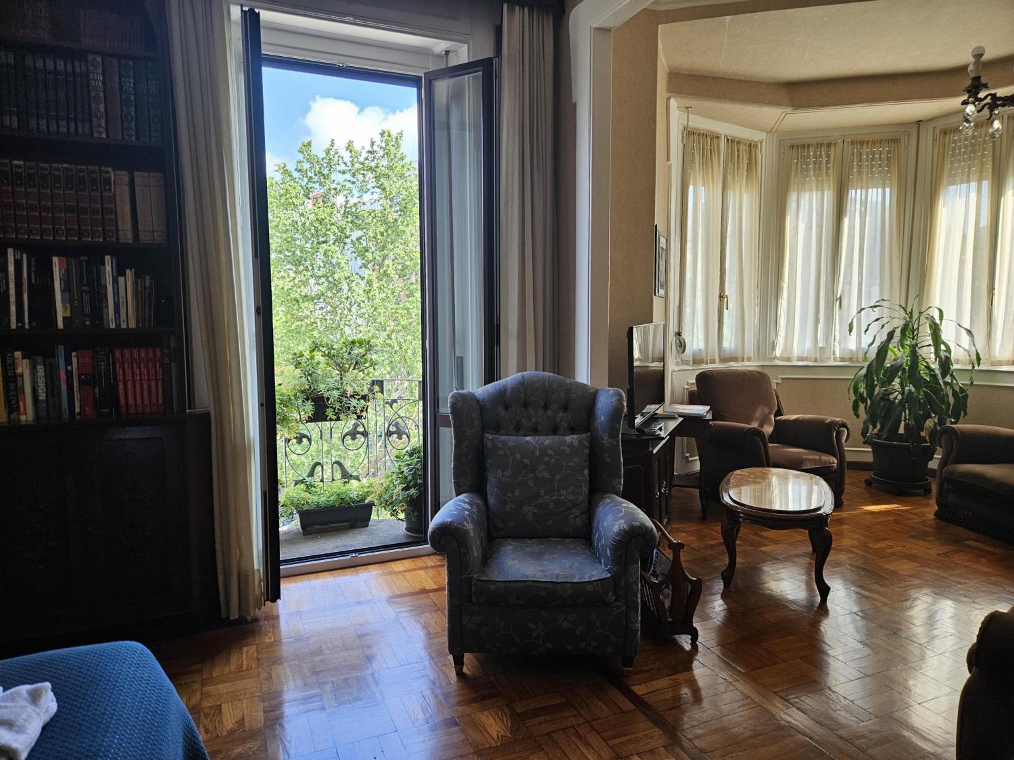 Homegallery - Elegante Appartamento Milanese Esterno foto